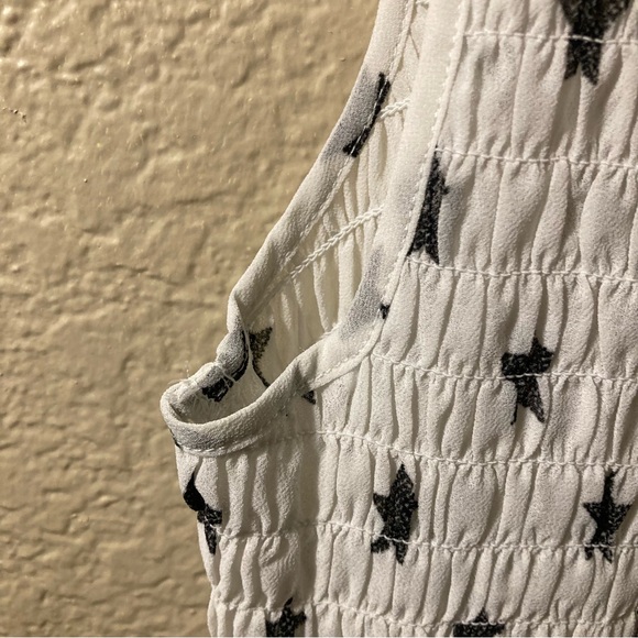 Rose & Olive White Star Print Blouse - Picture 8 of 9